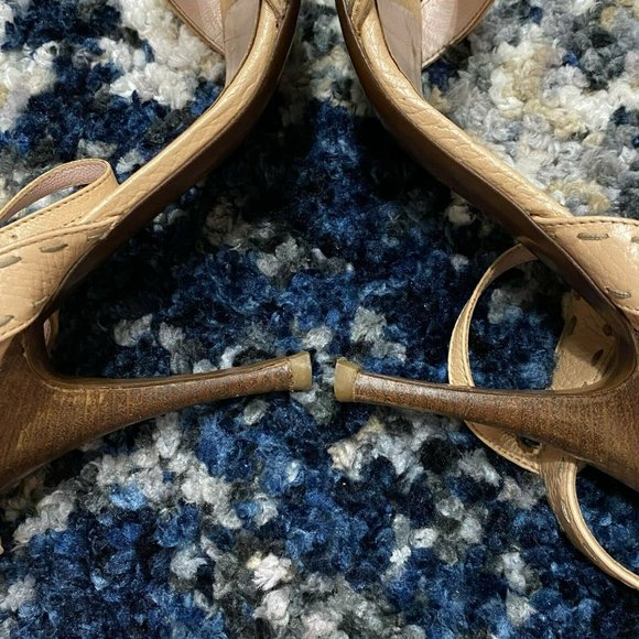 Fendi Women’s Size 38 1/2 US 8.5 Beige Tan Leather Stiletto Sandals Heels Strap - Picture 8 of 12
